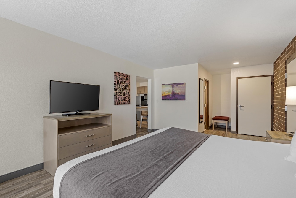 Executive Residency By Best Western Waterloo & Cedar Falls