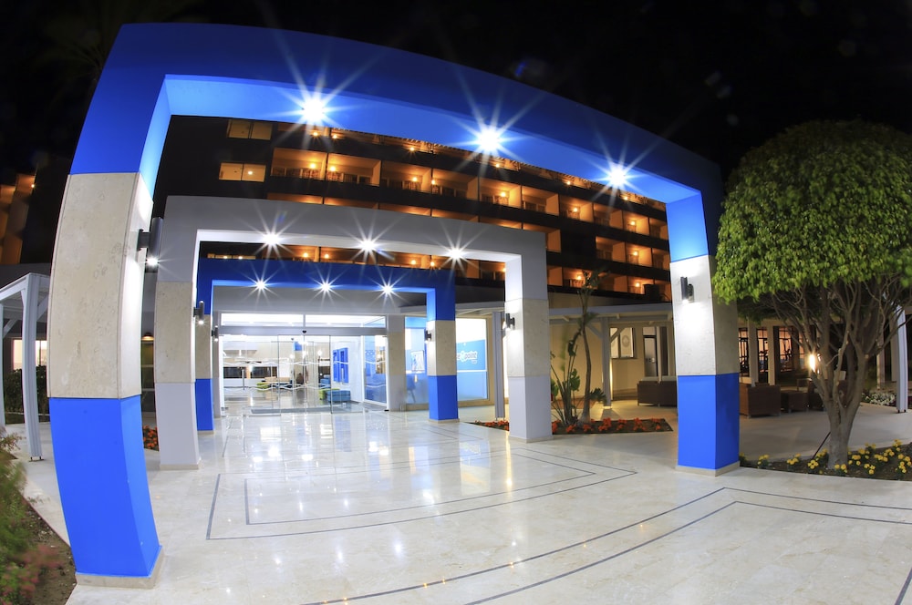 Blue Bay Hotel