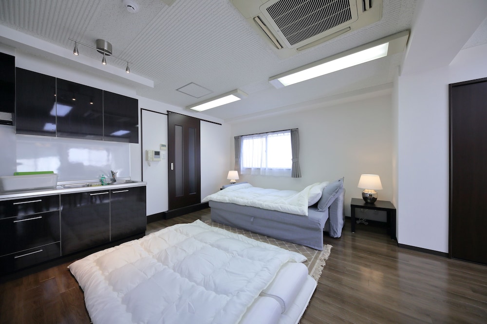 Osaka Namba Rakuraku Hotel