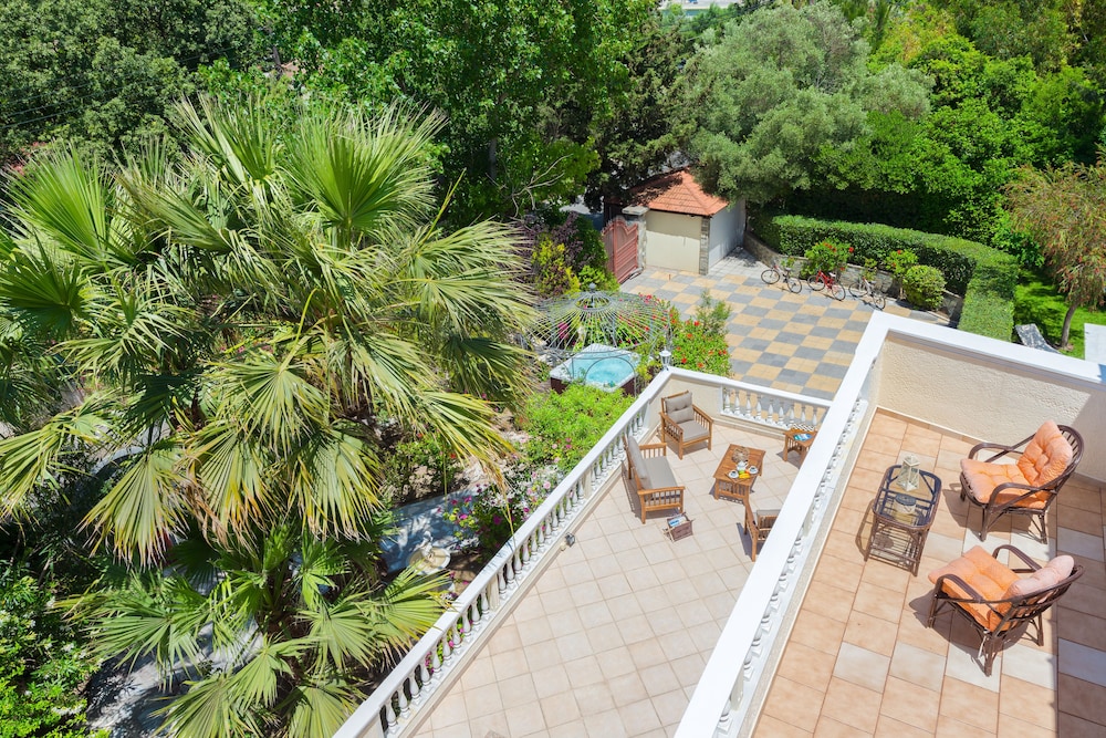 Villa Small Paradise