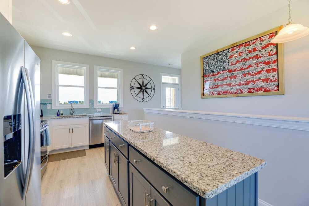 North Topsail Getaway w/ Panoramic Sound Views! view 4