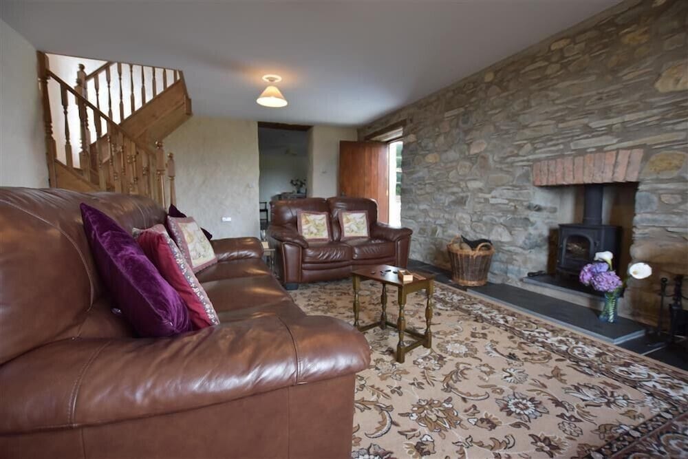 Panteurig Farmhouse