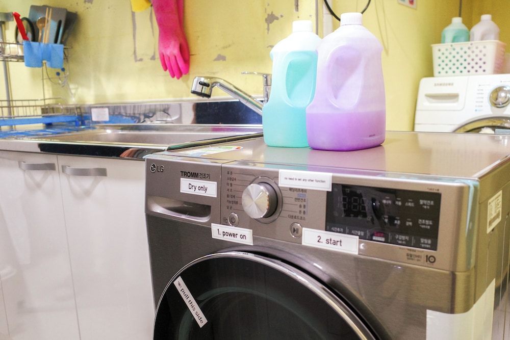 Starria Hostel foreign guest only 102