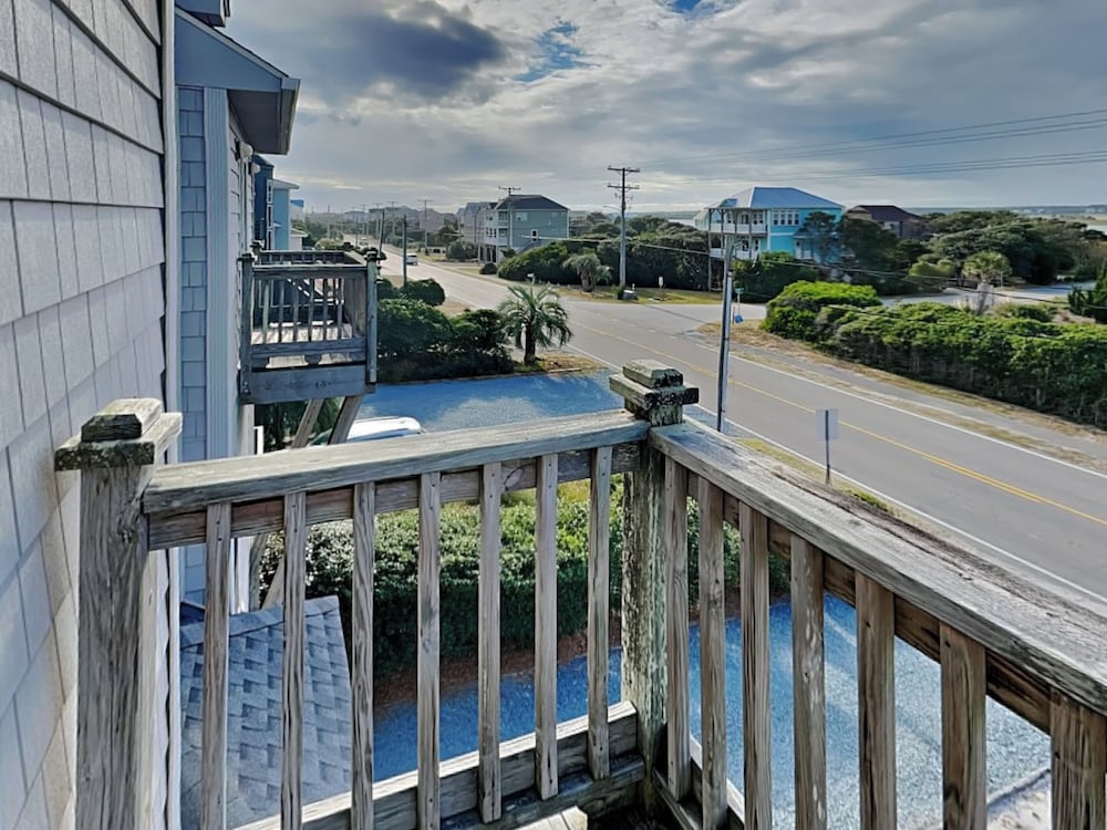 Carrle/Trachtman by Topsail Realty