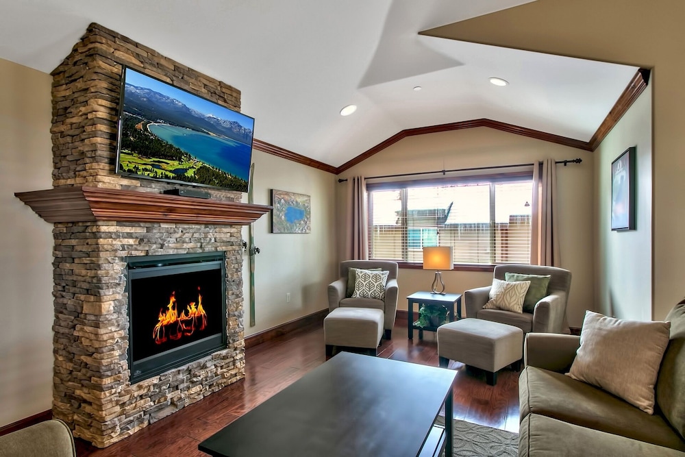 Conifer Chalet 3 Bedroom Condo