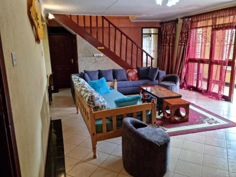 Lux Suites Weavers Haven Guest House