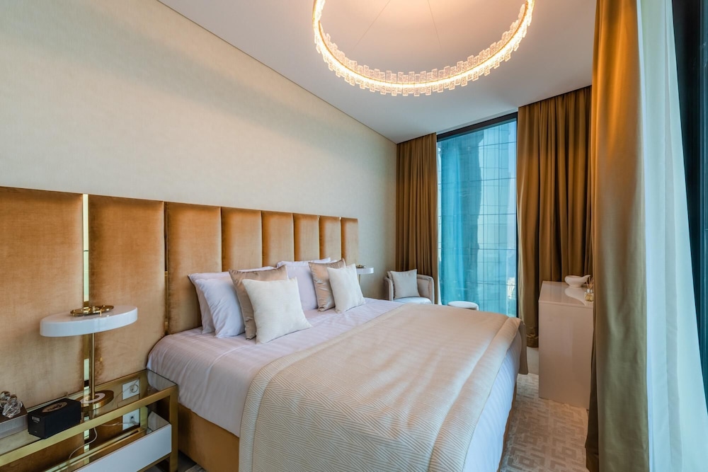 Gorgeous Apt wz Stunning Sea Views in Address JBR