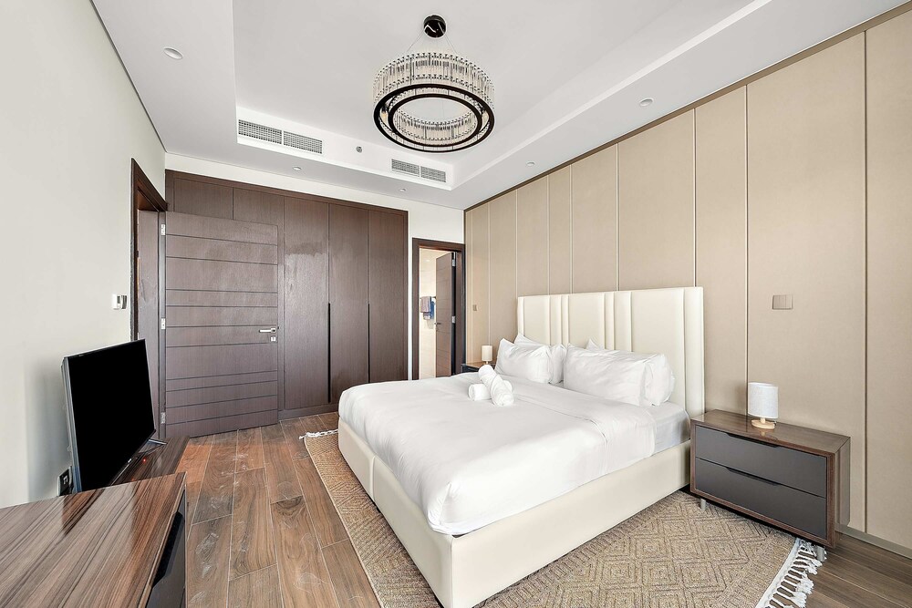Elegant 1BR With Panoramic Views on Burj Khalifa