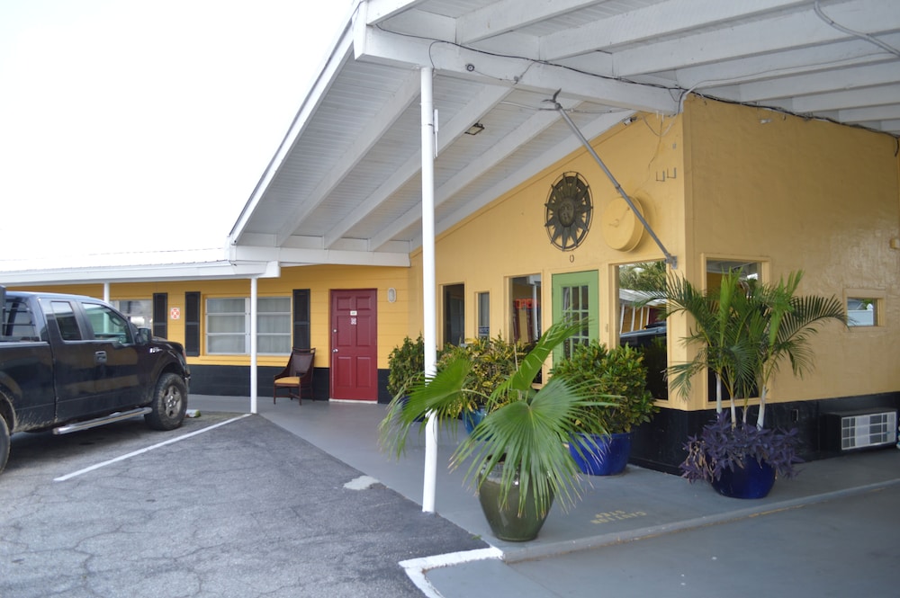 Tropicana Motel Wauchula - Property Image 8