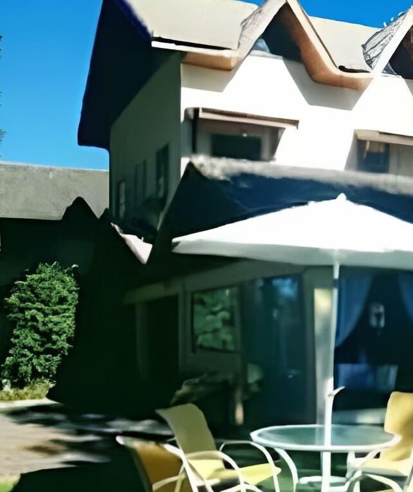 THE WRITERS HOUSE