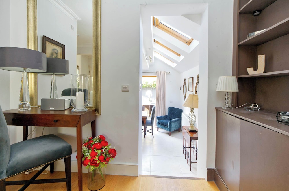 Stunning 3 bed Home With Garden - Wandsworth
