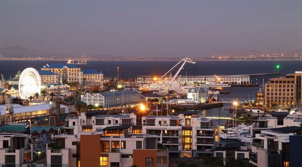 Dockside 905 by CTHA