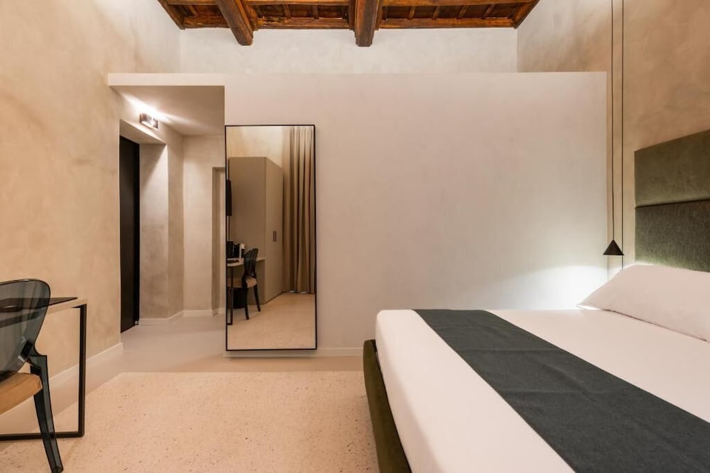 PALAZZO OLIVIA - PALAZZO LEUTARI