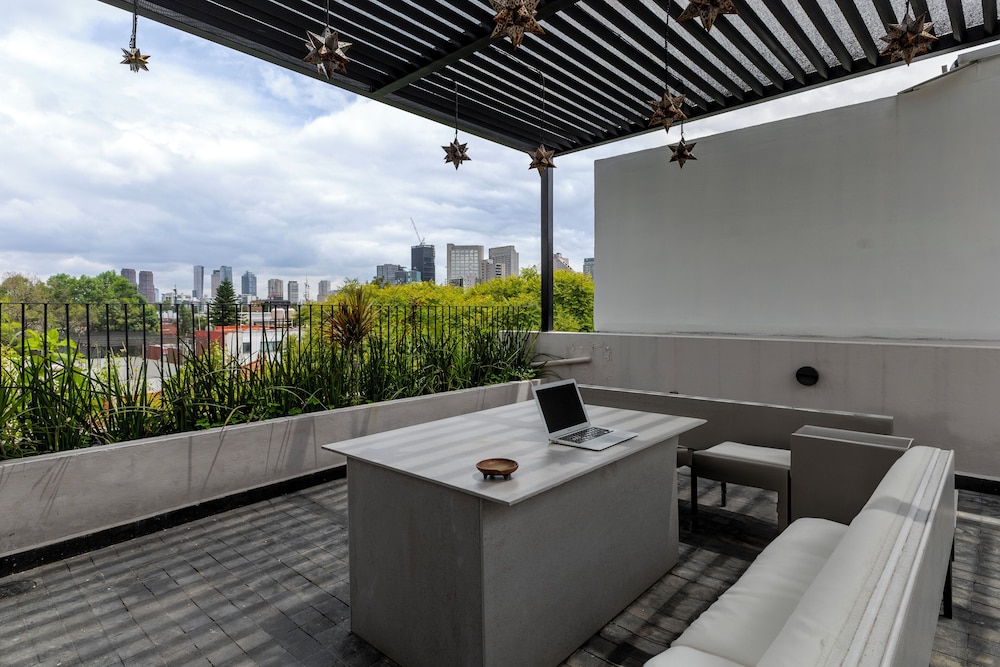 Casa Calderon by Capitalia