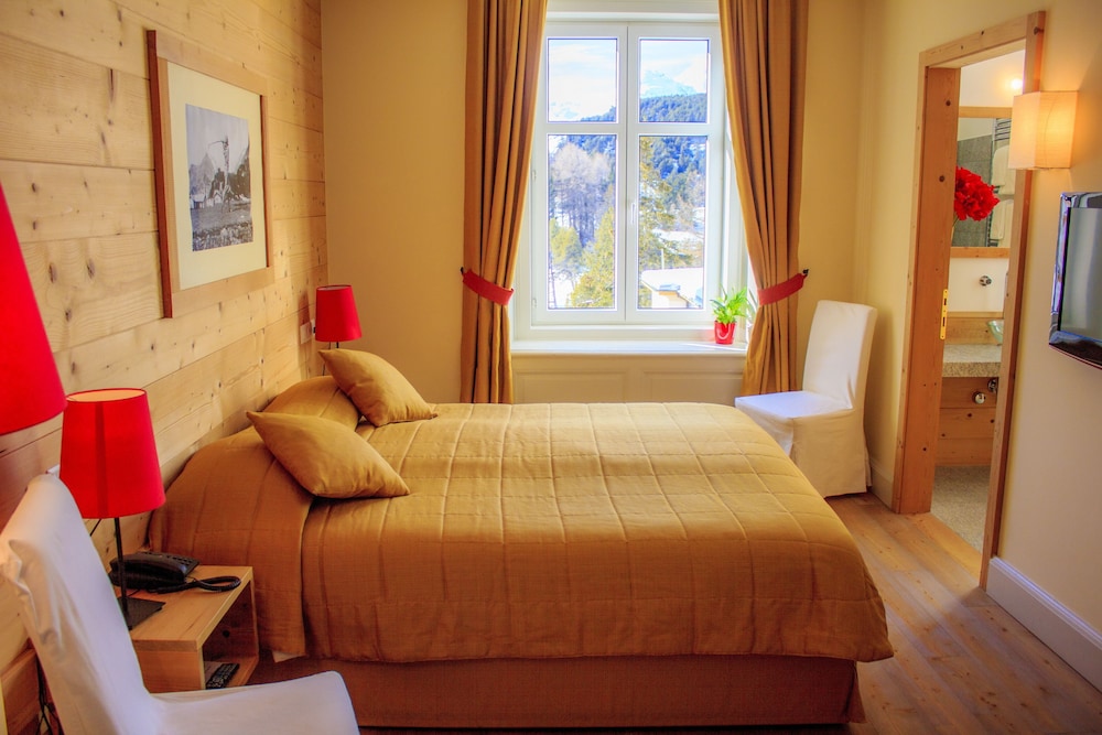 Maloja Club House