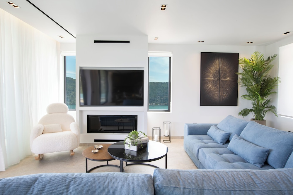 Pothos Villas