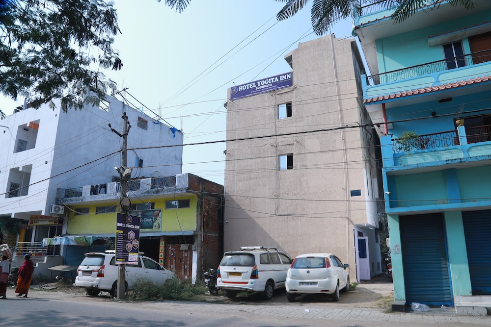 Hotel Yogita Inn