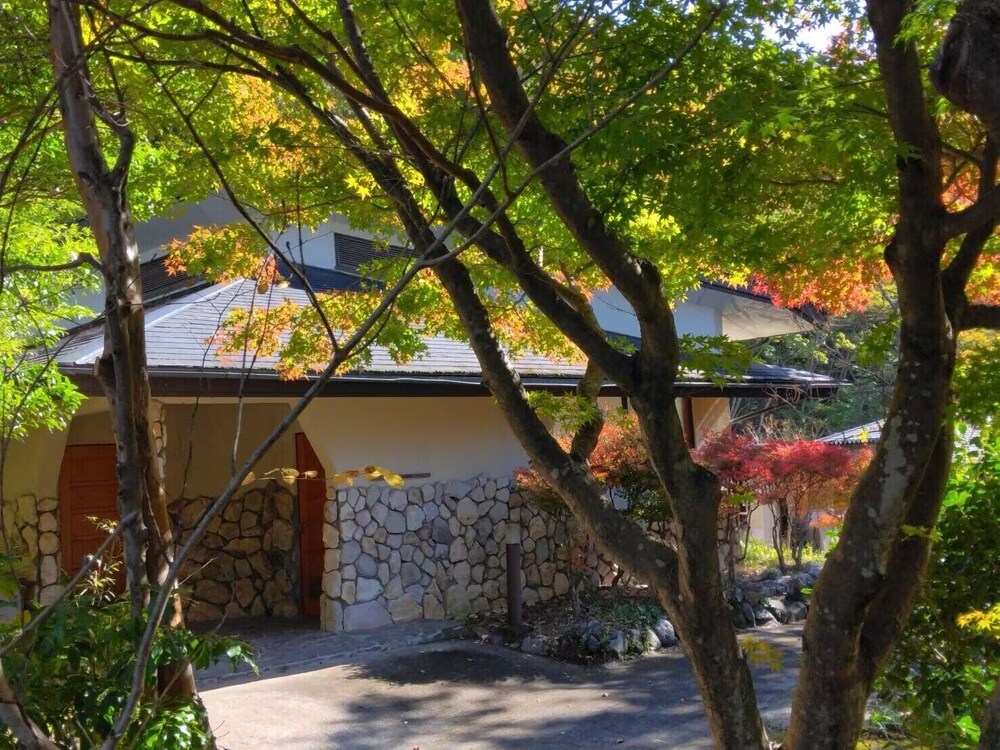 Kaederesort Kinugawaonsen