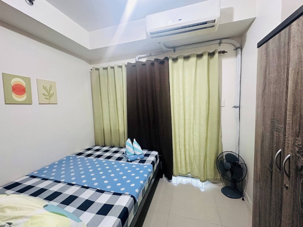 Fancy Pasay City Apartment for Rent - Mall of Asia Nearby Front of Mall Of Asia