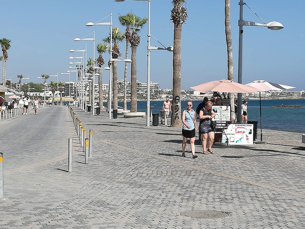 Luxury Apartment, Ideal for Short Lets, Staycations Vacations view 5