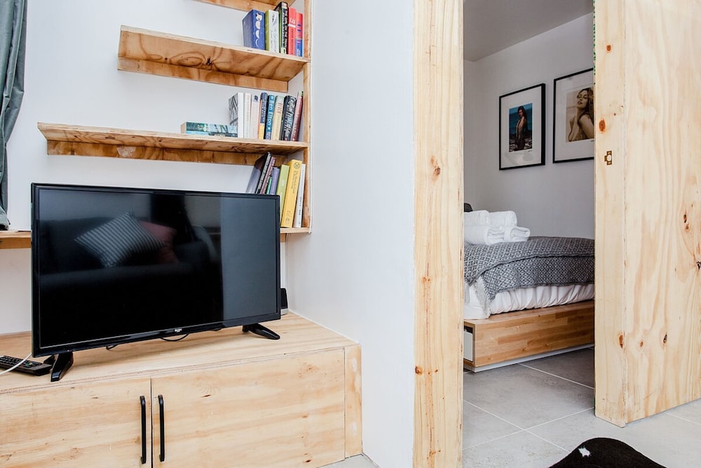 Modern Central 1 Bed in Clerkenwell - sleeps 4