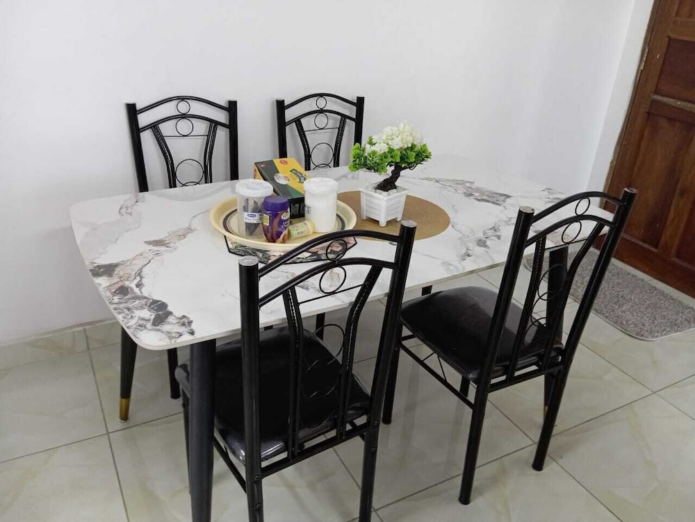 Lux Suites Rosavosa Apartments Bamburi