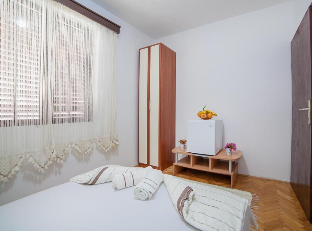 Petrovac Serenity Stay Near the Beach