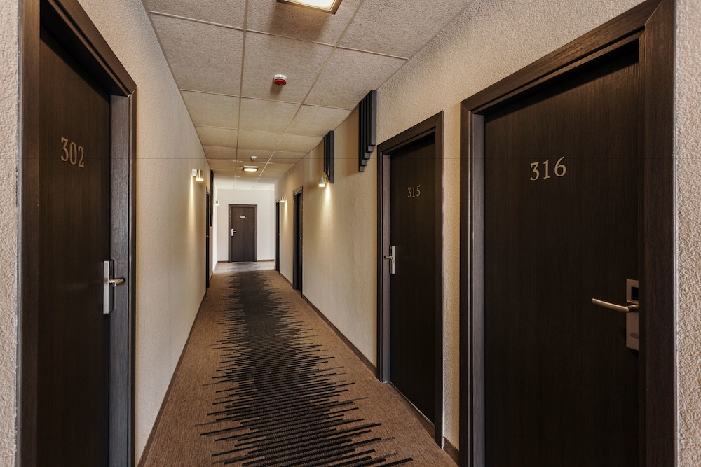 Hotel Old Town Trio Hotel - Image 1