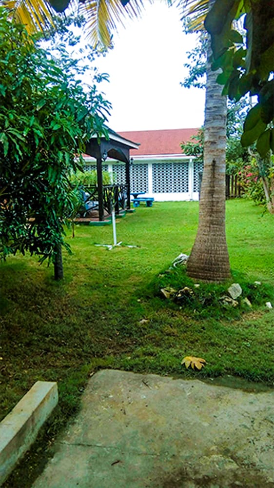 Hi Thatcher Villa