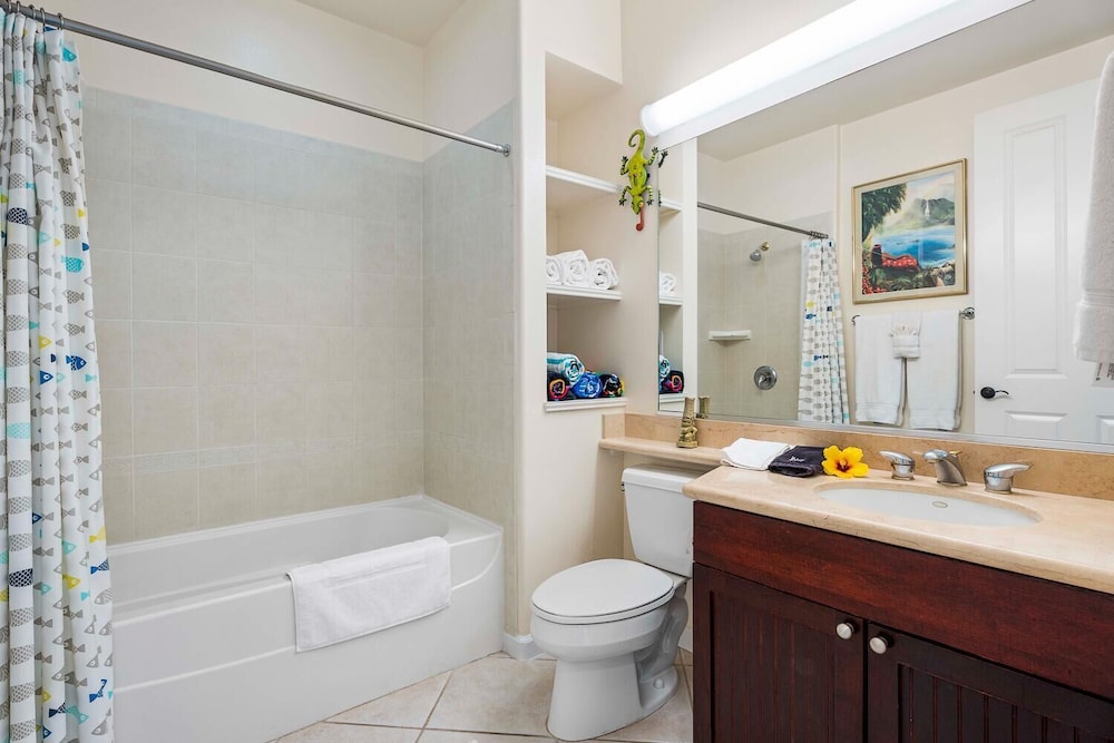 Top Floor - Amazing Golf & Mountain Views - Walk to Restaurants - Vrkcv