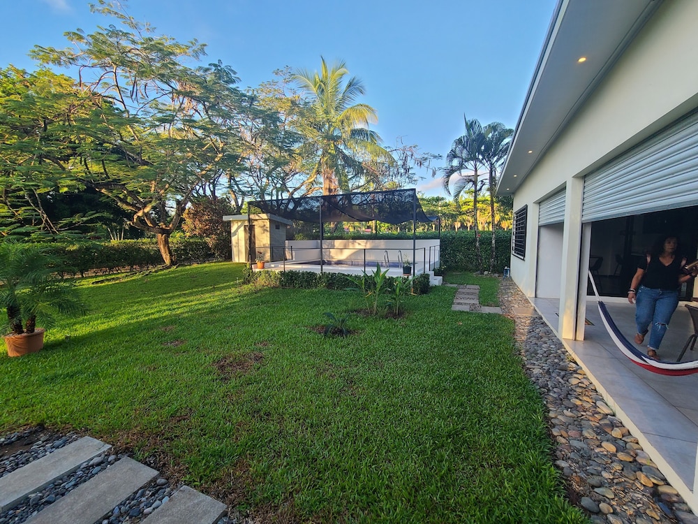Hotel Villa Elenita - Parrita