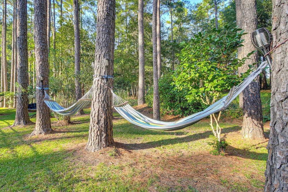 'georgia's Nature Retreat' on Old Mill Pond!