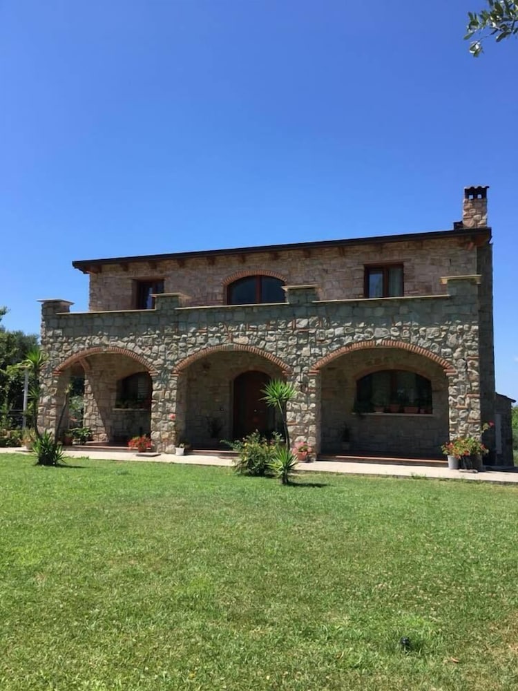 Stone House, photo 13