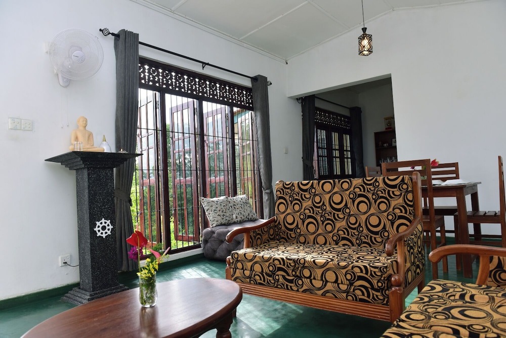Thimira Mist - Mountain-View Home