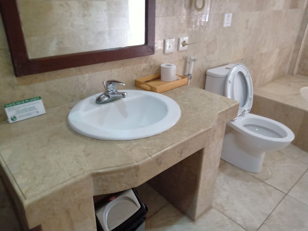 Ubud suites batuan