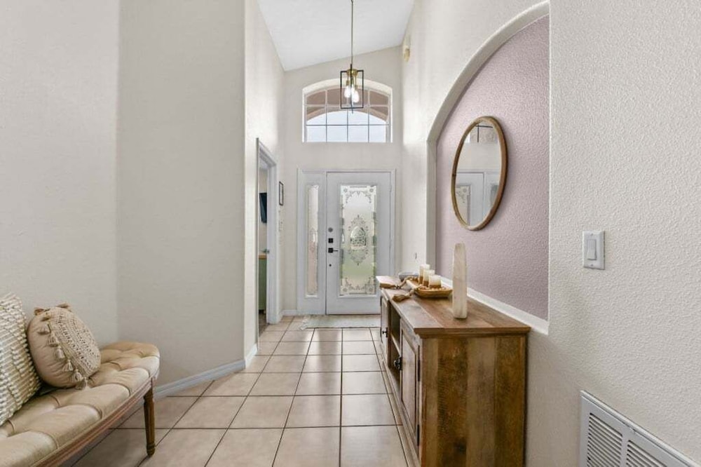 Oak Island Gem Cozy 4br Pool Home Near Disney 4 Bedroom Villa