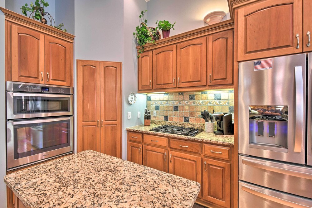 Beautiful Bent Tree Apt w/ Community Perks!