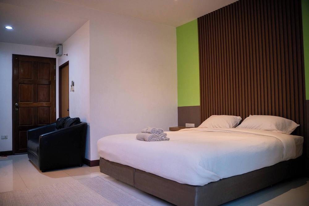 Boutique Hotel 20 min Walk to Kata Beach #202