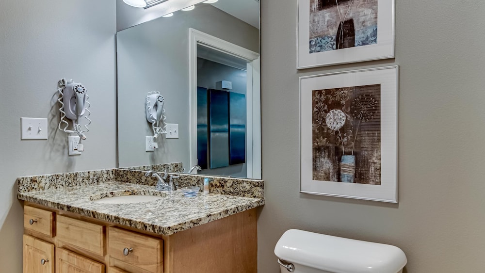 The Oasis at Orange Beach #2110 by Southern Vacation Rentals