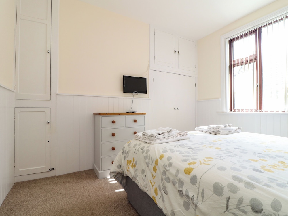Flat 1 Niles Place