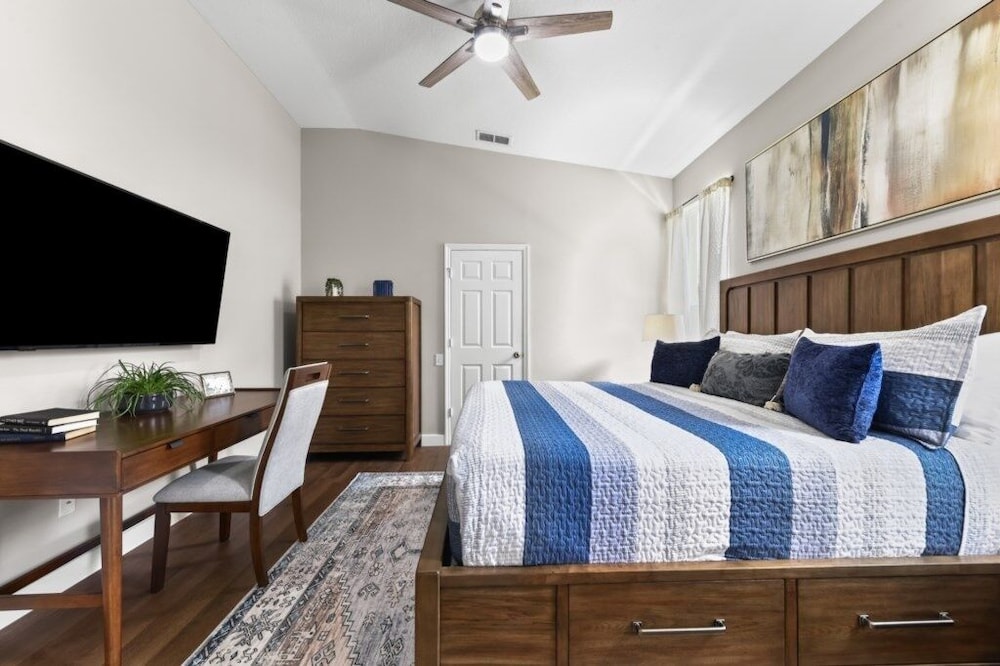 4br Resort Villa W/ Pool & Spa Close To Disney 4 Bedroom Villa