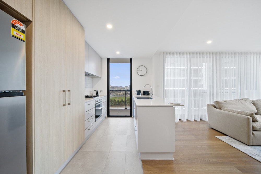 2-bed Haven: Impeccable Interiors & Chic Amenities