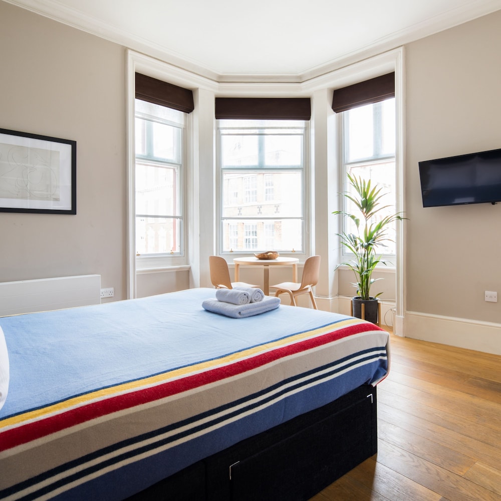 Cool Covent Garden Studio - Netflix Nespresso