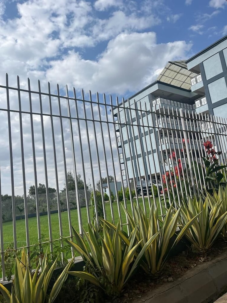 Koselig Homes califonia Plaza Nanyuki