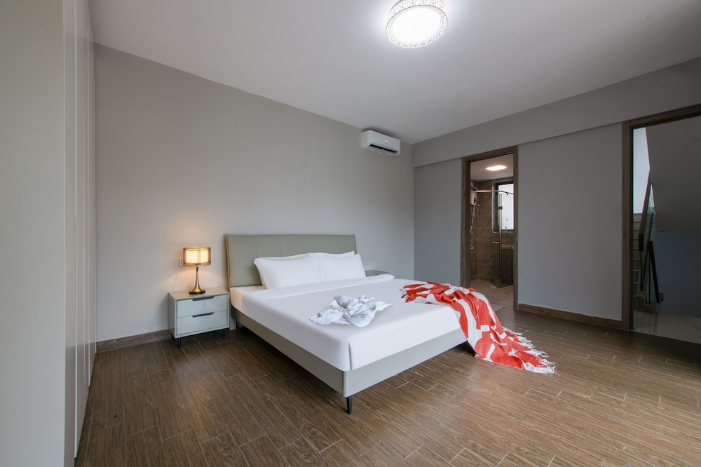 Forest City Golf Villa by A & Home Party