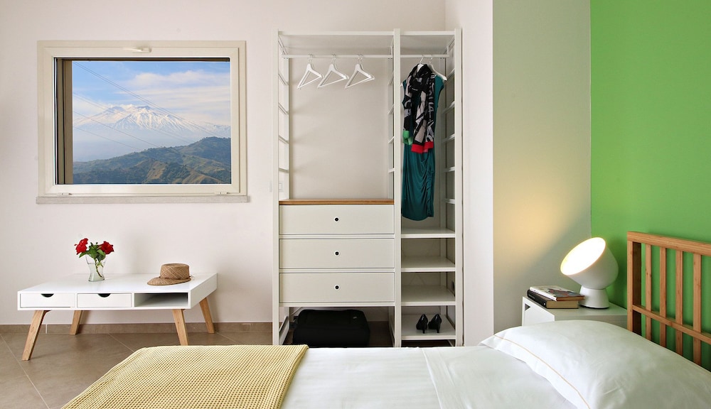 Siké Holiday Home