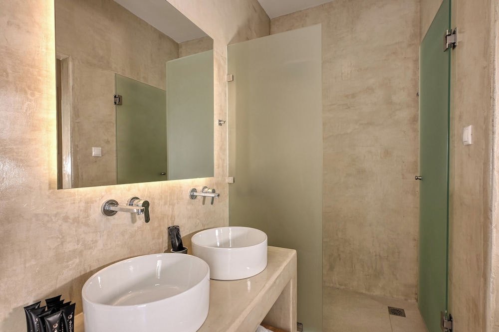 Aloft Suites Mykonos Island