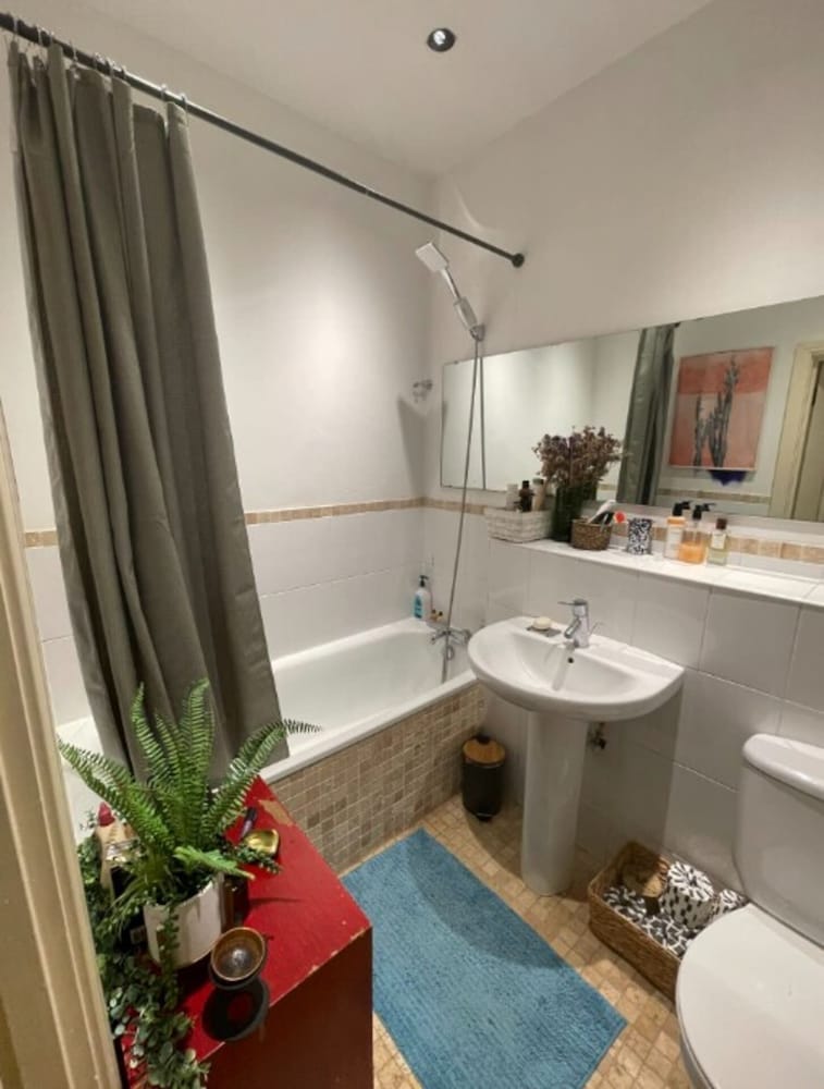 Stylish & Homely 1BD Flat, 1min to Clapton Sqaure!