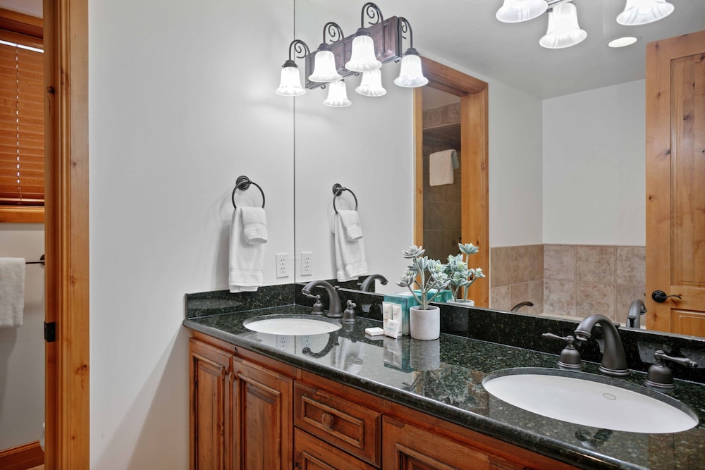 5 Bellemont - 5 Bedroom Private Home 5 Home