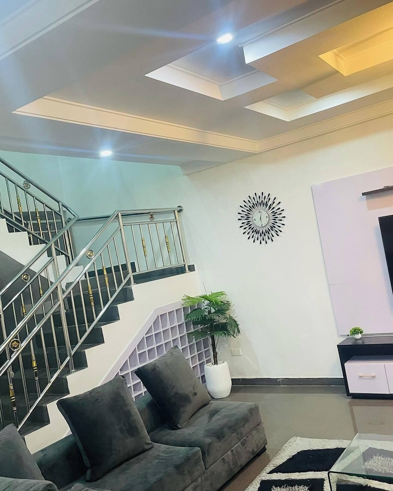 Auxano Apartment
